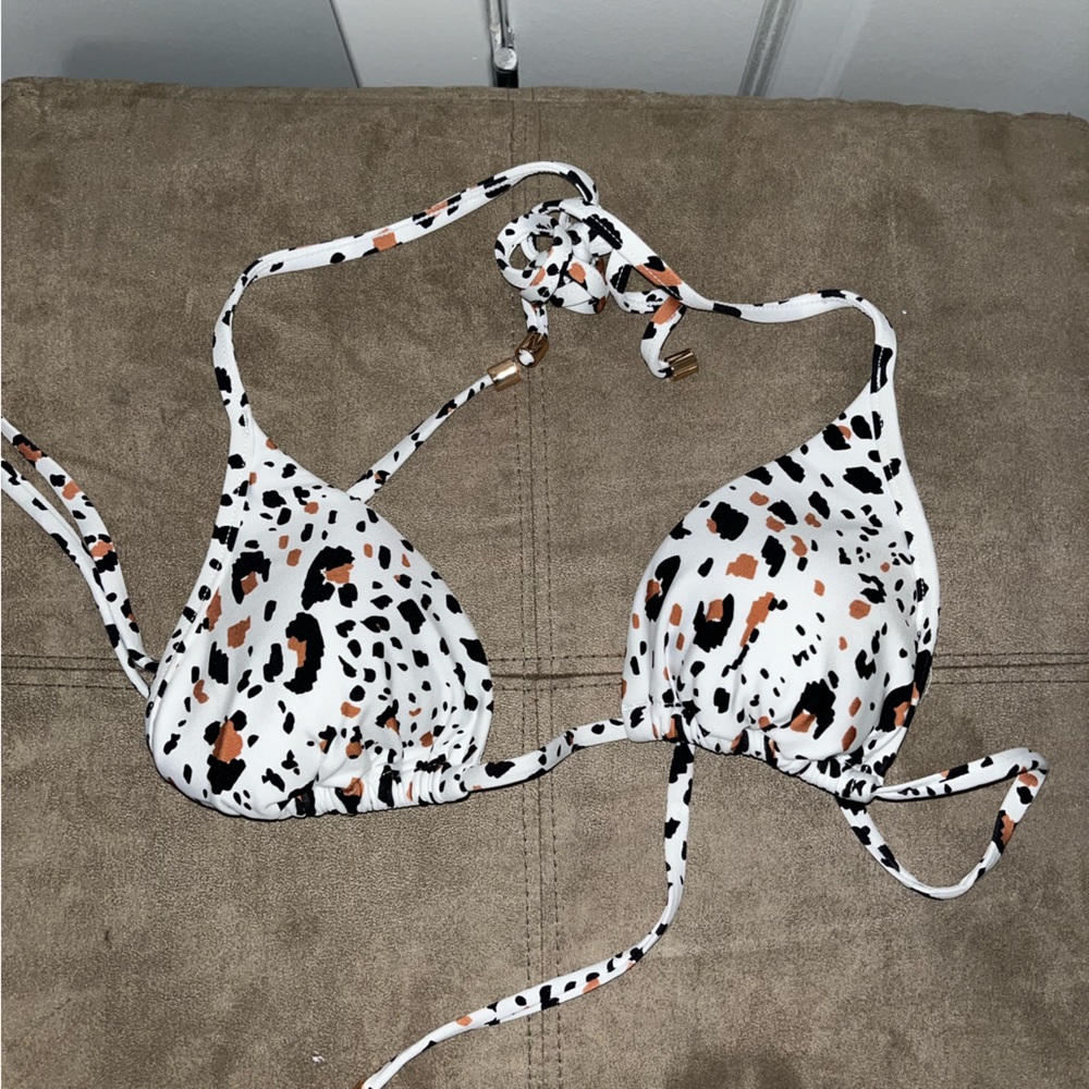 Victoria’s Secret animal print bikini top size small